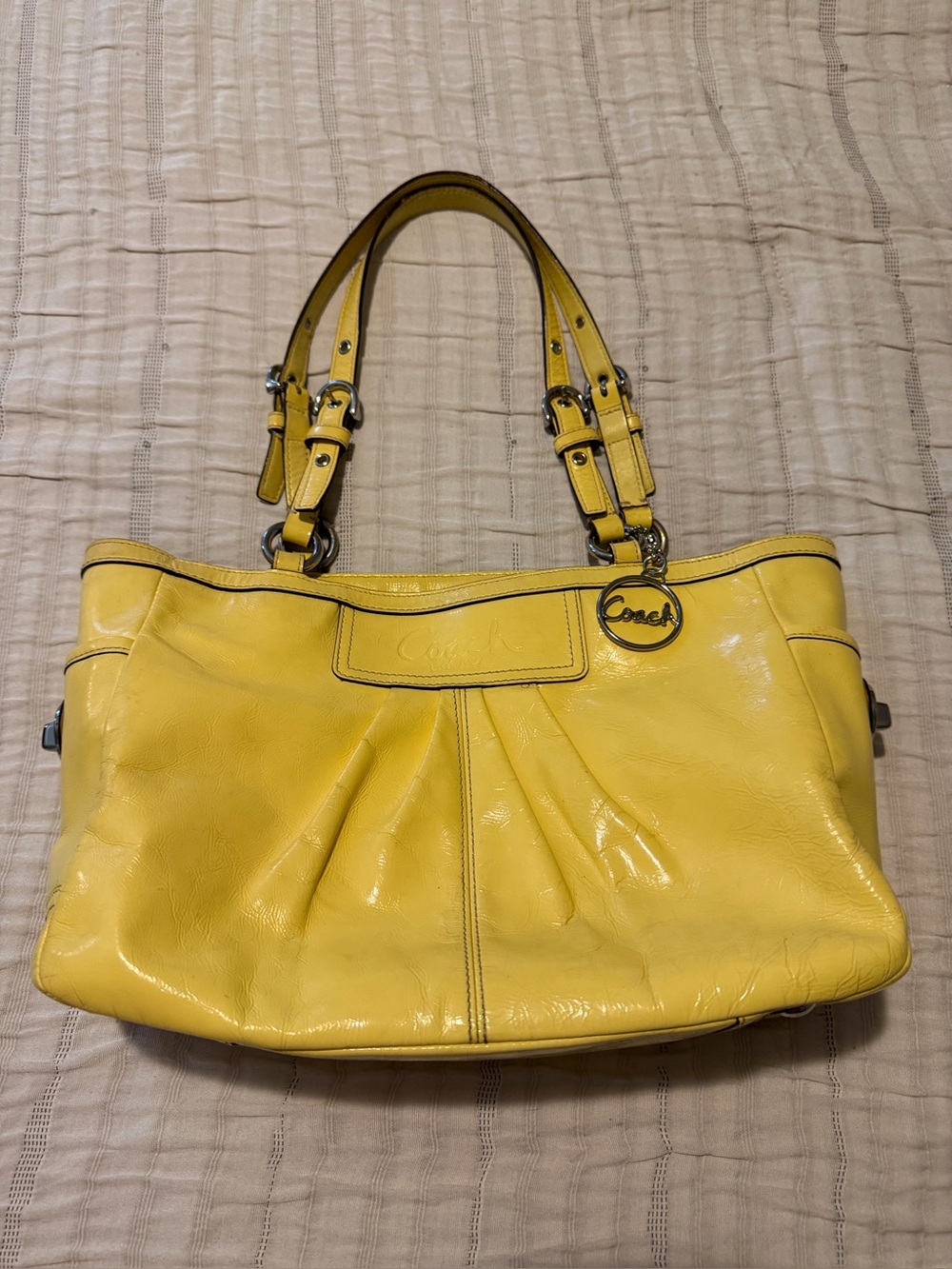 Vintage Coach patent leather shoulder bag, gallery pleated tote F13671
